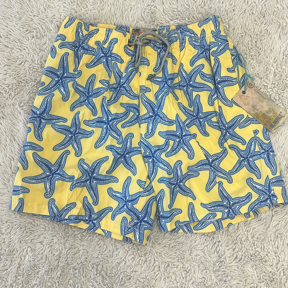 Islandhaze blue and yellow starfish swim trunks size large NWT 5.5” inseam